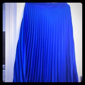 Pleated skirt